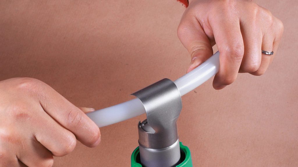 Moldagem de tubos e chapas metalicas