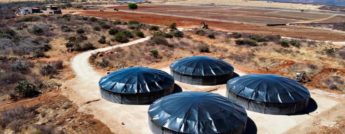 indústria de geomembranas com a Leister