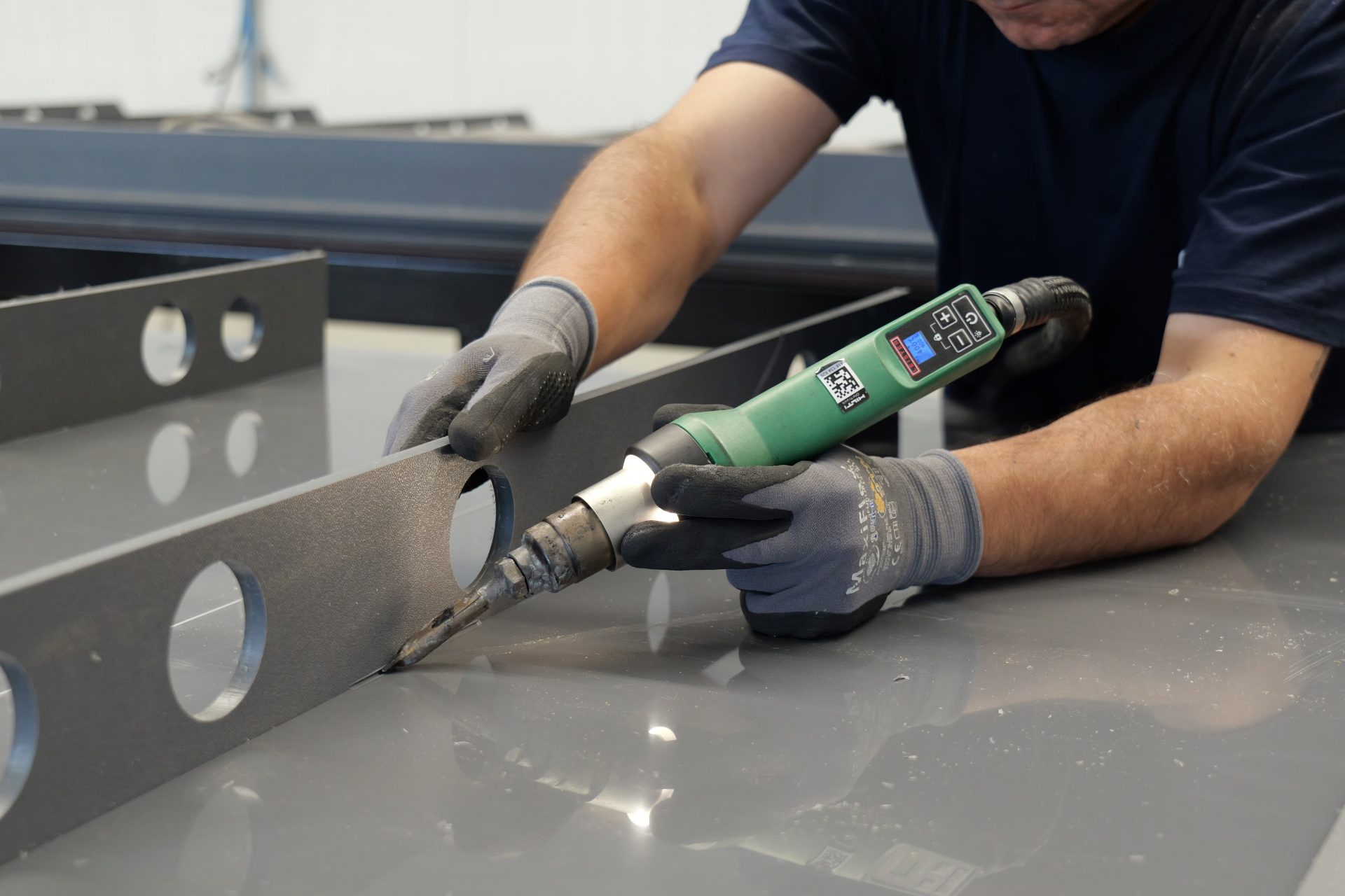 Leister PENWELD A soldando chapas termoplásticas