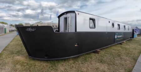 Barco de Canal em PEAD soldado com Leister