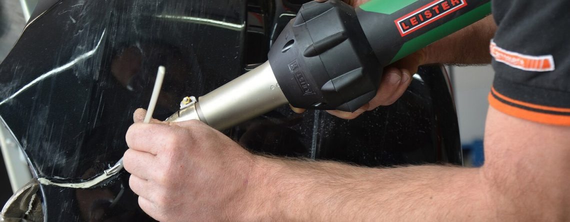 Leister TRIAC ST no reparo de peças plásticas automotivas