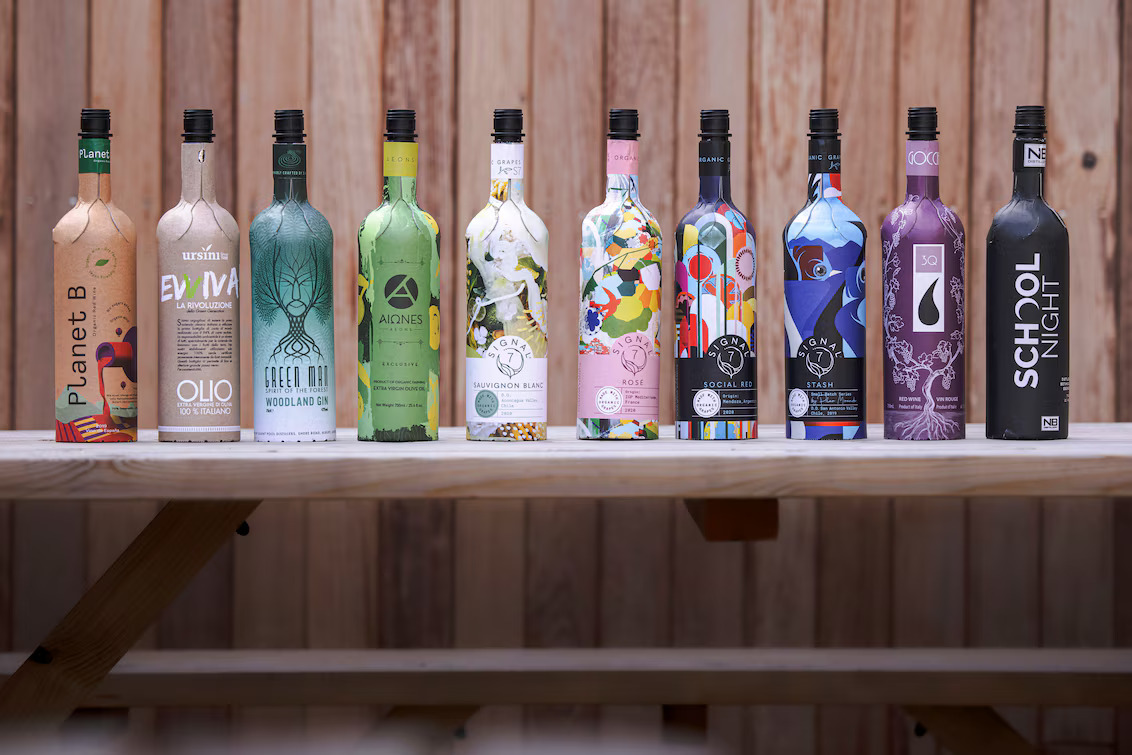 Garrafas Frugal Bottle de papel (vinho e destilados) com diferentes designs, exemplo de embalagem sustentável produzida com tecnologia Leister